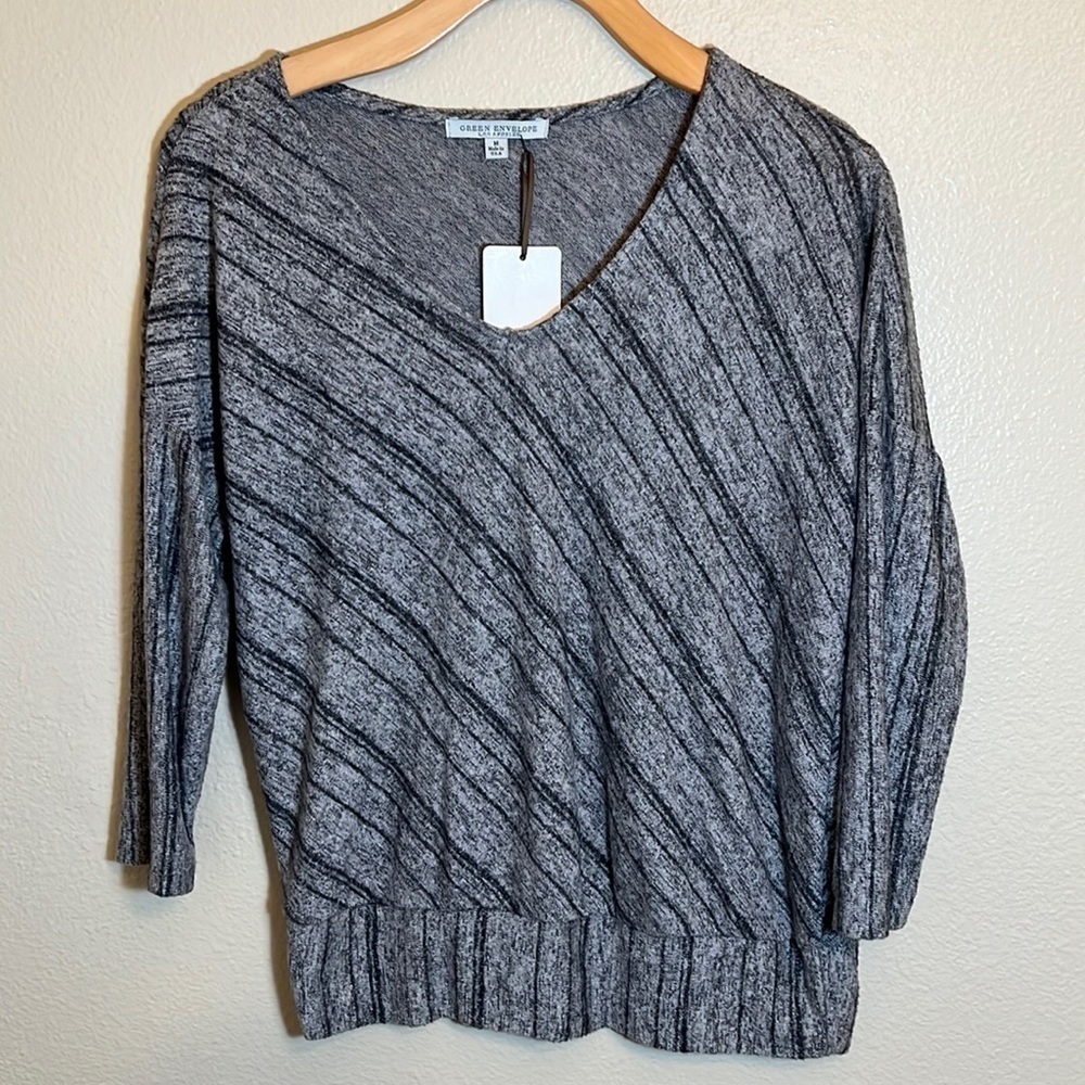 NWT Green Envelope Gray V-Neck Sweater